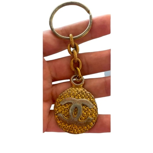Chanel Vintage Gold Bag Charm/Keychain. - Picture 4 of 8